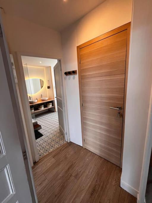 Appartement Gordon Smith En Plein Centre - 2 Personnes Sainte-Mere-Eglise Exterior photo